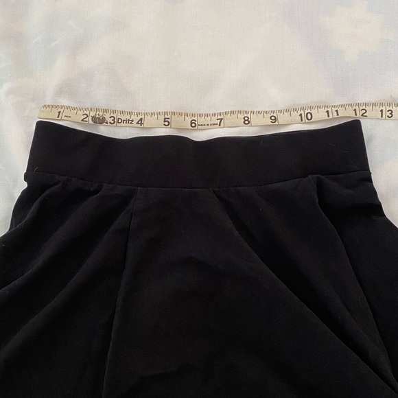 Black Skirt - Picture 4 of 5
